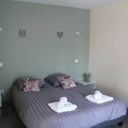 Bed & Breakfast Le Clos De L'o Les Peintures